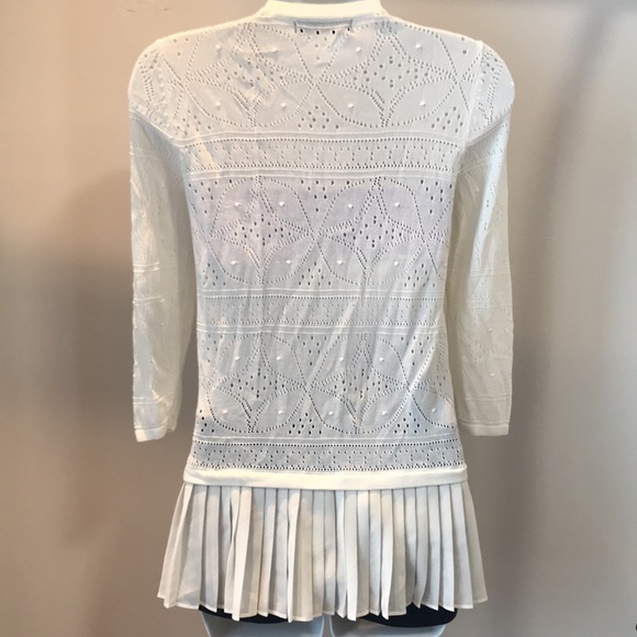 August silk flowing cardigan. Beautiful elegant design with pleated skirt bottom - Picture 2 of 6